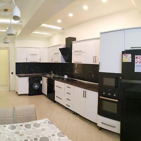 Bakuvi Apartments On New Boulveard Exterior photo